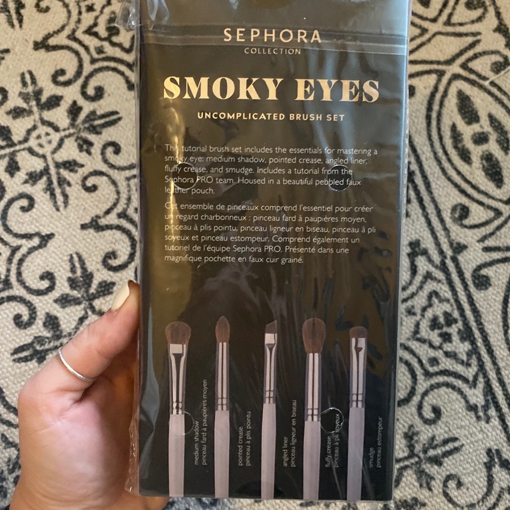 Makeup brushes